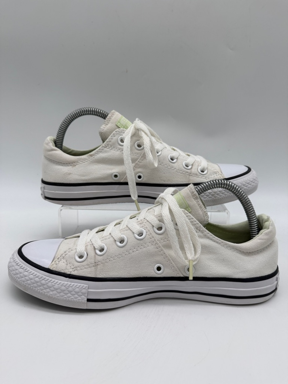 Converse All Star White Canvas  Padded Tongue Black Piping Women's Size 8 - Picture 2 of 16